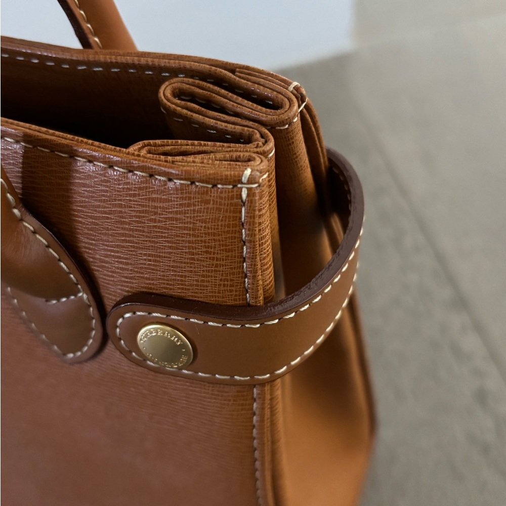 Burberry Leather Authentic Tote bag - Picture 4 of 9